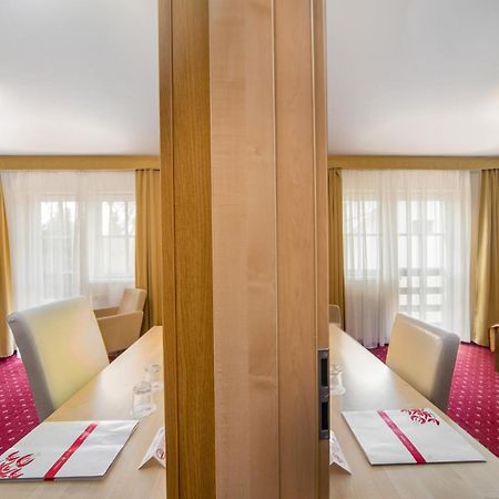 Hotel Piroska Bük エクステリア 写真