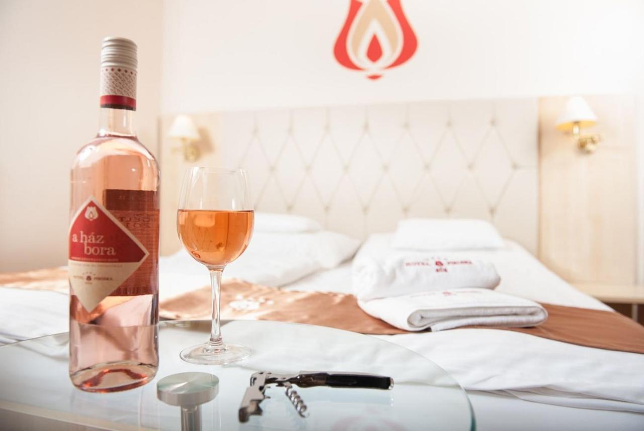 Hotel Piroska Bük エクステリア 写真