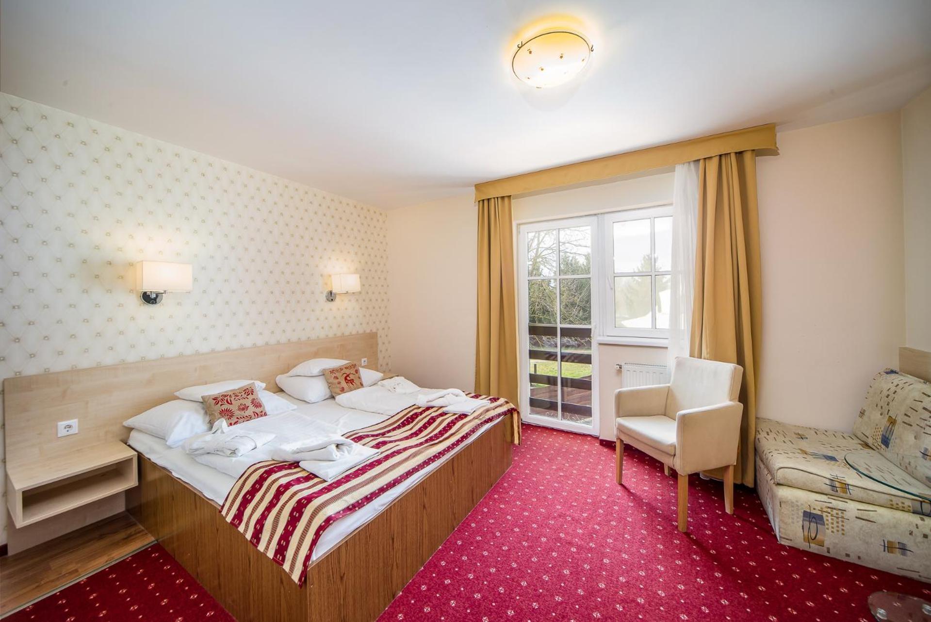 Hotel Piroska Bük エクステリア 写真