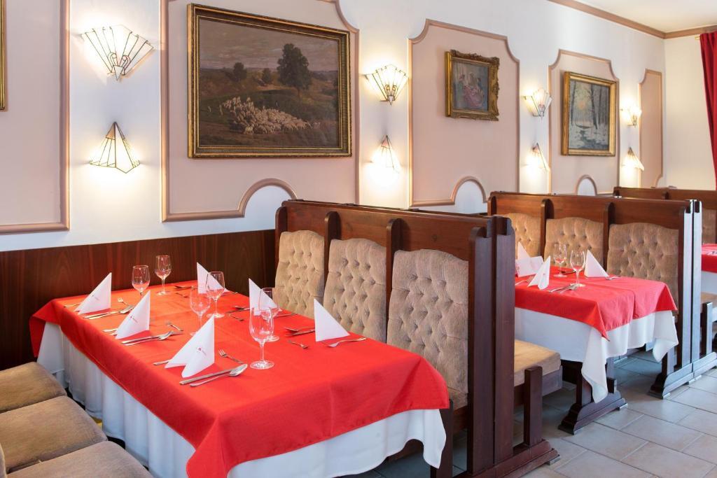 Hotel Piroska Bük エクステリア 写真